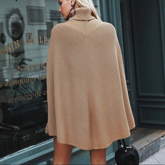 ✨Host Pick✨Camel Colored Chunky Knit Swing Sweater - Picture 4 of 8